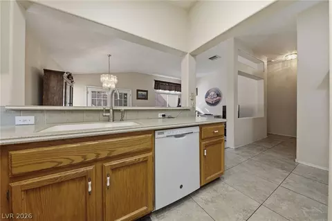 Kitchen - 489 Dalgreen Pl, Henderson, NV 89012 photo 2 of 2