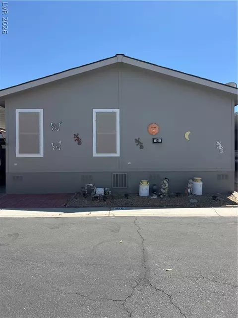 820 Montecito Dr, Pahrump, NV 89048