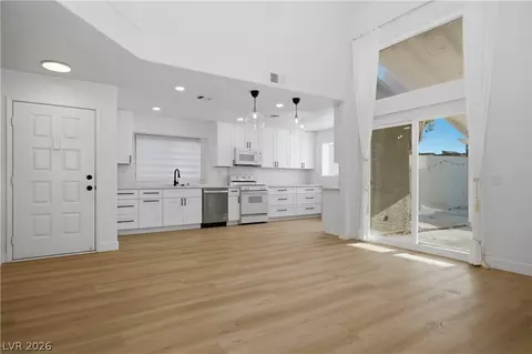 1447 Tiny Pebble Way, Las Vegas, NV 89142