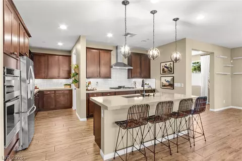 10340 Stroma Ave, Las Vegas, NV 89166