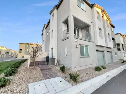 7030 Spicy Merlot St, North Las Vegas, NV 89086