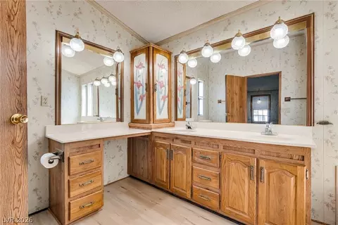 Bath - 1005 Adobe Cir, Boulder City, NV 89005 photo 1 of 3