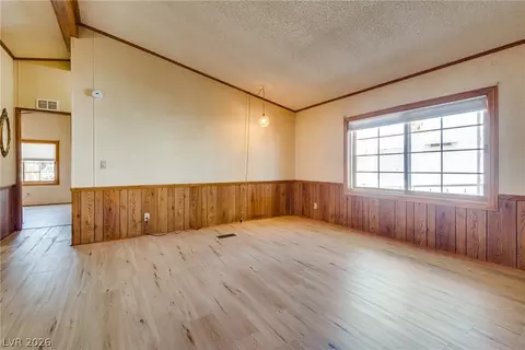 Living - 1005 Adobe Cir, Boulder City, NV 89005 photo 4 of 7