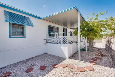 Exterior - 1005 Adobe Cir, Boulder City, NV 89005 photo 4 of 6