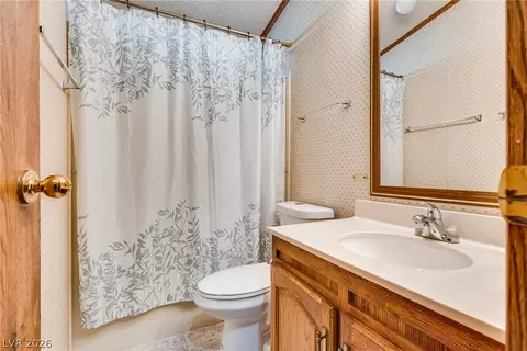 Bath - 1005 Adobe Cir, Boulder City, NV 89005 photo 3 of 3