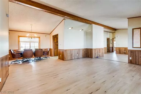 Living - 1005 Adobe Cir, Boulder City, NV 89005 photo 3 of 7