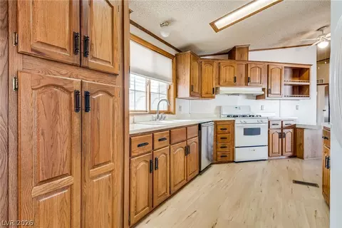 Kitchen - 1005 Adobe Cir, Boulder City, NV 89005 photo 1 of 5