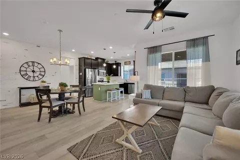 965 Nevada State Dr #6202, Henderson, NV 89002