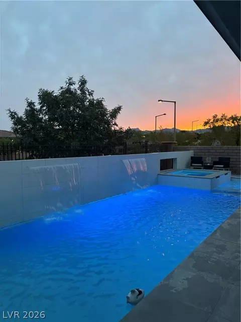 260 Tarragona Breeze Ave, Las Vegas, NV 89138