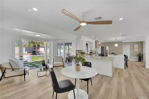 502 Park Way, Las Vegas, NV 89106