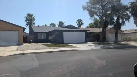 4640 Four Leaf Clover Dr, Las Vegas, NV 89122