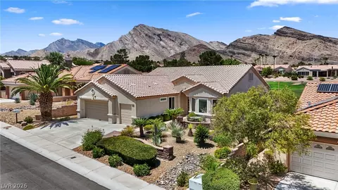 10404 Back Plains Dr, Las Vegas, NV 89134