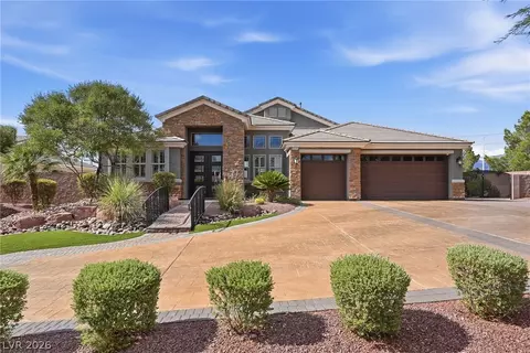 8420 Cedar Mill Falls Ct, Las Vegas, NV 89143