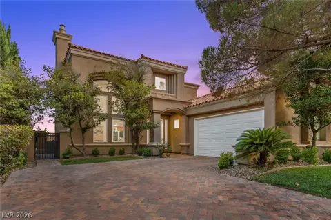 8371 Plum Creek Ct, Las Vegas, NV 89113