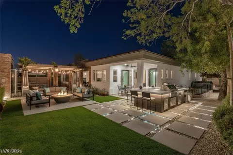 48 Panorama Crest Ave, Las Vegas, NV 89135