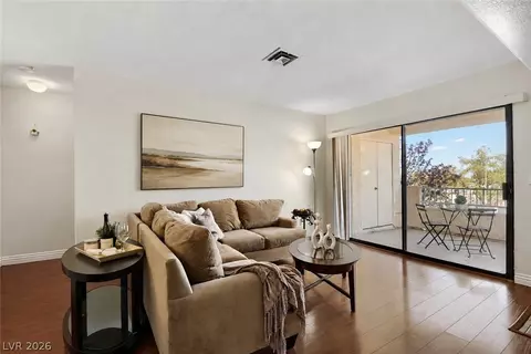 4893 S Torrey Pines Dr #203, Las Vegas, NV 89103