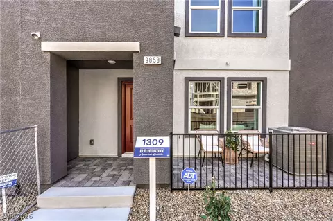9858 Maple Pass Ave, Las Vegas, NV 89178