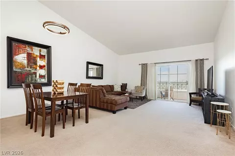424 Pine Haven St #203, Las Vegas, NV 89144