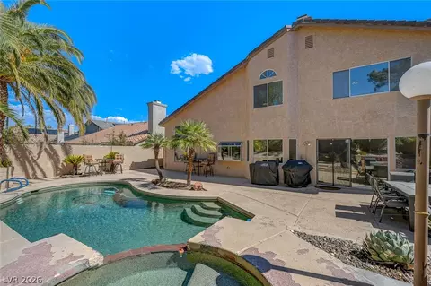 9920 Barrier Reef Dr, Las Vegas, NV 89117