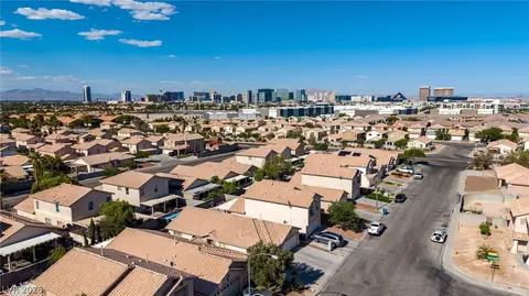 5582 Henshaw Ave, Las Vegas, NV 89118