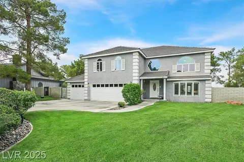 18 Hummingbird Cir, Henderson, NV 89014