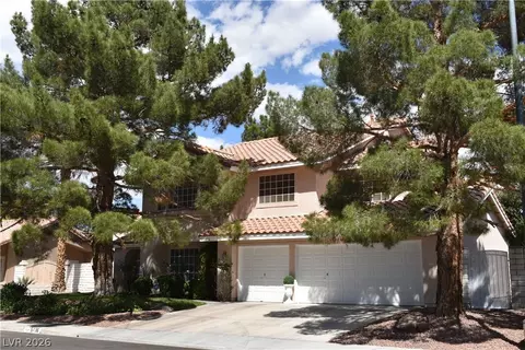 5736 Willowcreek Rd, North Las Vegas, NV 89031