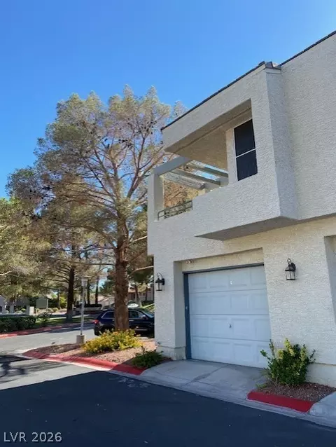 2761 Lodestone Dr #63, Las Vegas, NV 89117