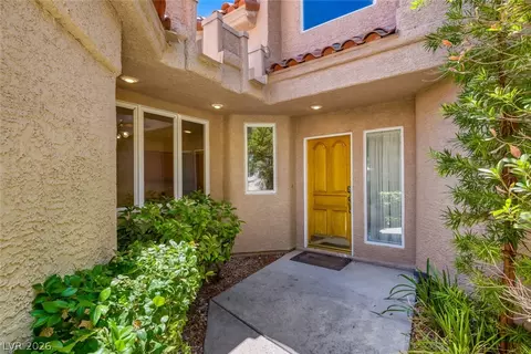8275 Round Hills Cir, Las Vegas, NV 89113