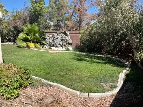 6724 Coronado Crest Ave, Las Vegas, NV 89139