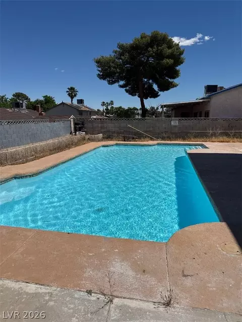 6192 La Palma Pkwy, Las Vegas, NV 89118