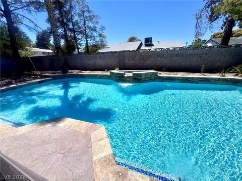 2729 Mcfall Ct, Las Vegas, NV 89121