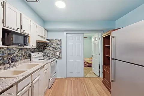 3978 Voxna St, Las Vegas, NV 89119