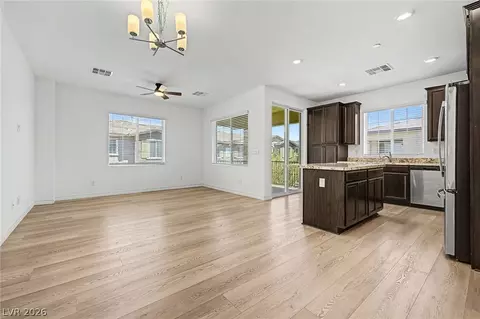 20 Barbara Ln #55, Las Vegas, NV 89183