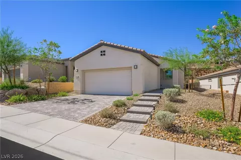 69 Stone Bluff Ln, Henderson, NV 89011