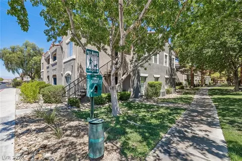 10245 S Maryland Pkwy #1210, Las Vegas, NV 89183