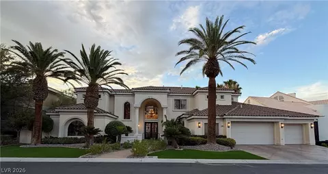 8604 Titleist Cir, Las Vegas, NV 89117