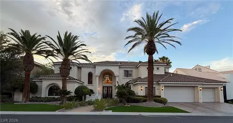 8604 Titleist Cir, Las Vegas, NV 89117