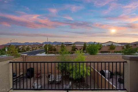 8801 Highland Skye Dr, Las Vegas, NV 89166