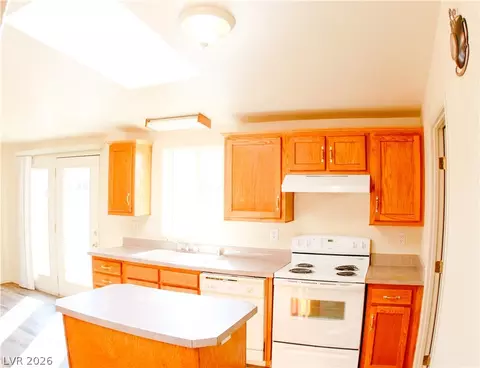 Kitchen - 5231 Ruby Way, Caliente, NV 89008 photo 1 of 3