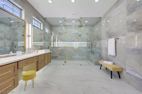 5015 Rivedro St, Las Vegas, NV 89135