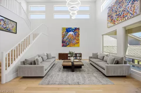 2720 Natural Rock Dr, Las Vegas, NV 89138