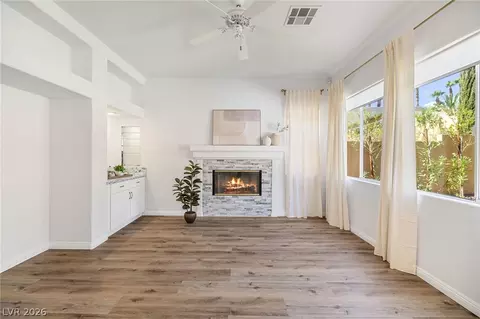 2021 Waterbury Ln, Las Vegas, NV 89134