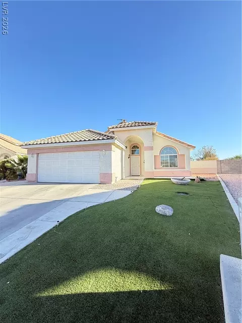 7535 Meadowoak Ln, Las Vegas, NV 89147