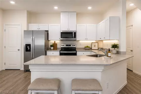 7915 Aurora Sky St #2, North Las Vegas, NV 89084