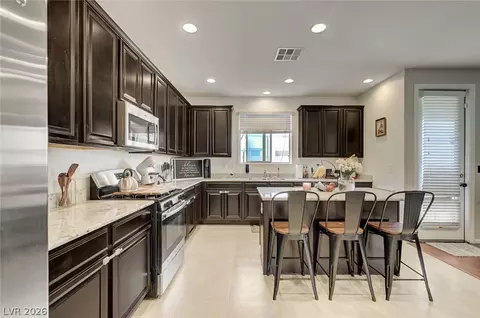 6580 Pine Hall Ave, Las Vegas, NV 89122