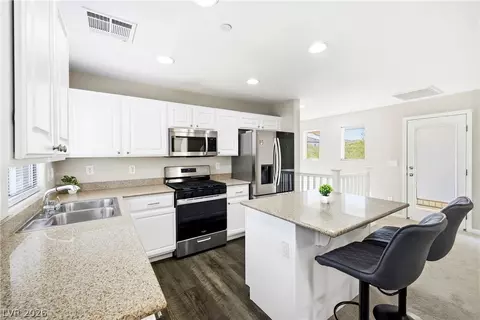 8933 Jamie Lee Ave, Las Vegas, NV 89149