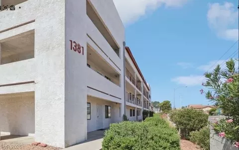 1381 E University Ave #310, Las Vegas, NV 89119
