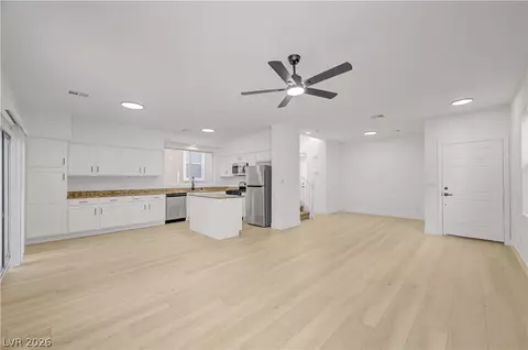 9553 Cabot Falls Ave, Las Vegas, NV 89149