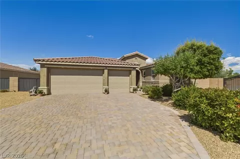 4700 Suntree Ct, Pahrump, NV 89061