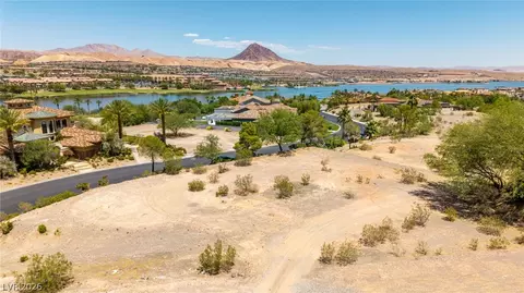 12 Rue Mediterra Dr, Henderson, NV 89011